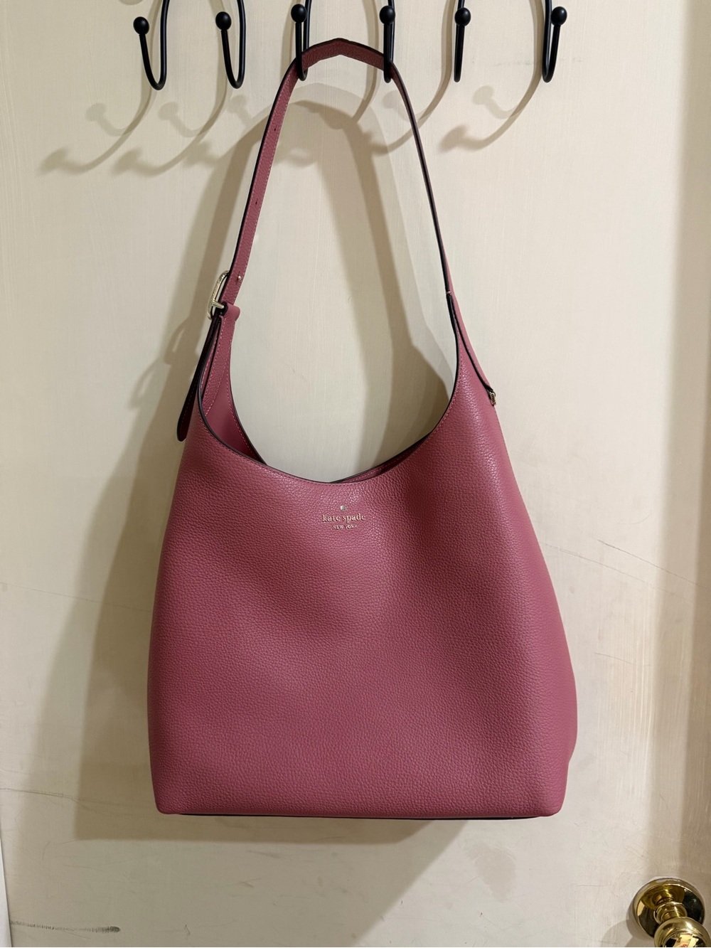 Kate Spade 454 Large Shoulder Bag in Pomegranate - Picture 4 of 5